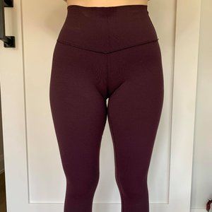 Lululemon 25" maroon wunder unders